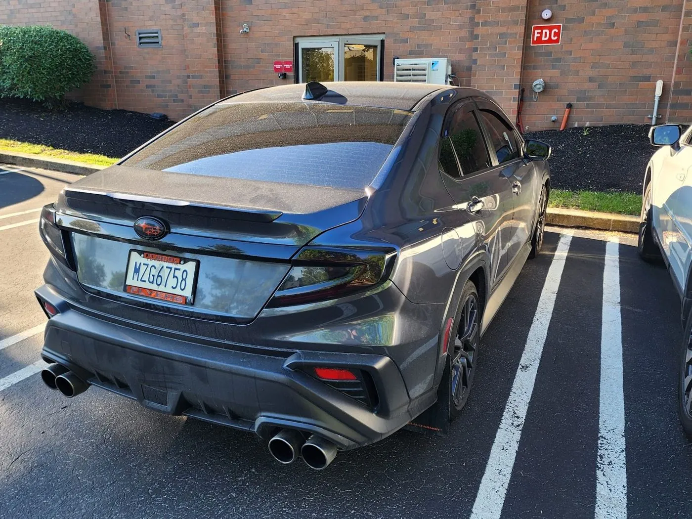 Rear three-quarter at work